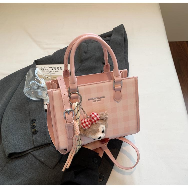Versatile large-capacity commuter bag women's new Korean version of foreign-style plaid handbag fashion casual messenger bag