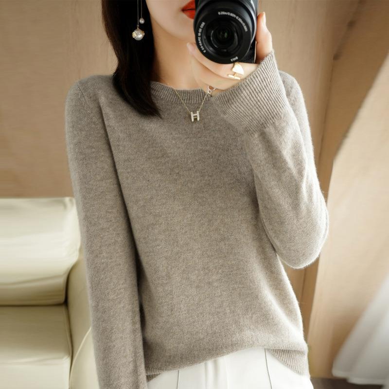 Women's Slim-Fit Round Neck Knitted Pullover, Long Sleeve, Base Layer for Spring/Autumn 2023, Non-Cashmere Top