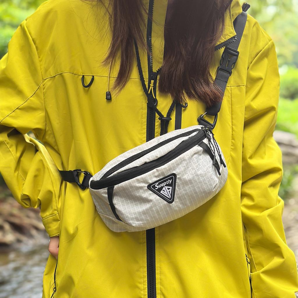 Outdoor Hiking Fanny Pack, Lightweight Chest Bag, Men's and Women's Mountaineering Equipment, Cycling Bag, Tide Brand Commuter Messenger Shoulder Bag