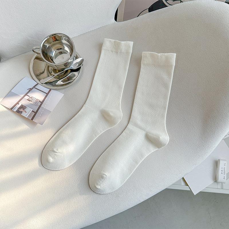 

Весна и лето Новые носки-комбинации Женские хлопковые носки с защитой от скатывания Однотонные ветрозащитные универсальные носки средней длины Летние носки для родов One Size молочный белый