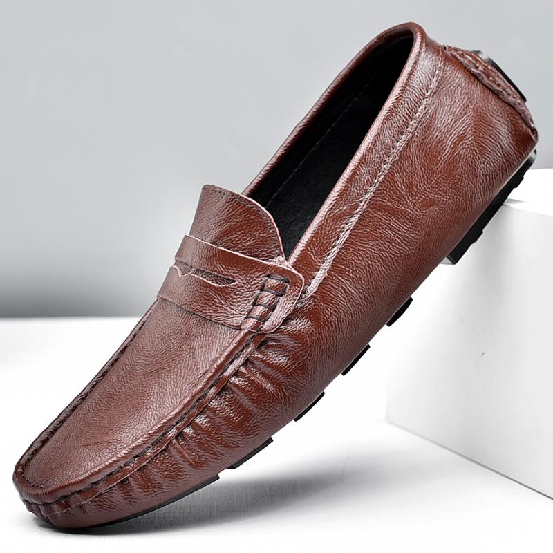 Handgefertigte Herrenlederschuhe Neue Bequeme Herren-Fahrschuhe Leichte Mokassins Freizeitspaziergang Herren-Slipper Mode Slip-on-Schuhe