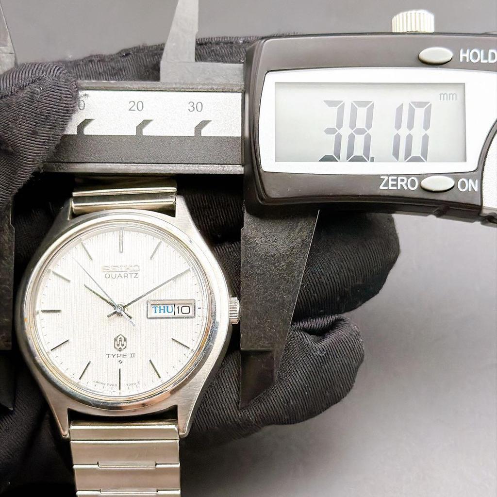 Used [Rare] 1967 Old Seiko Day-Date White Quartz Men's Watch