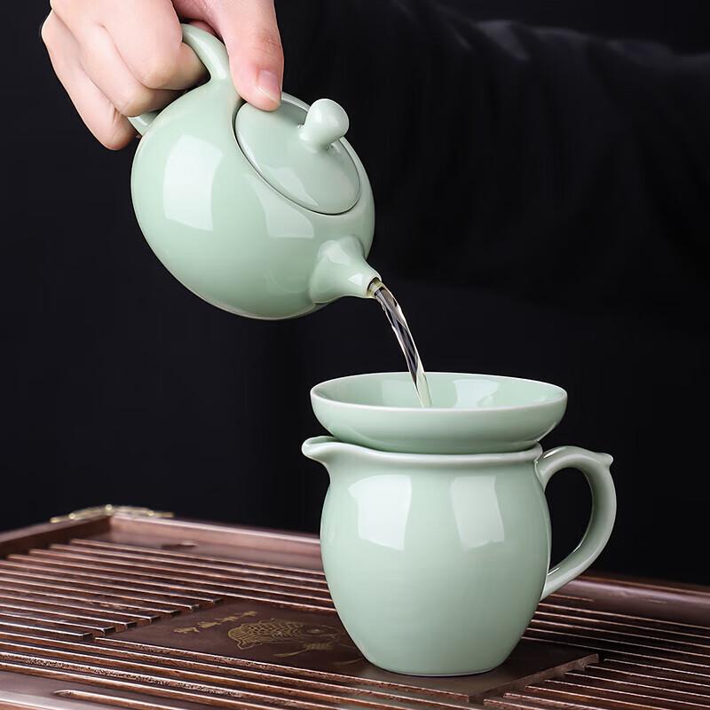 Haofeng Kung Fu Tea Set with Wooden Tea Tray