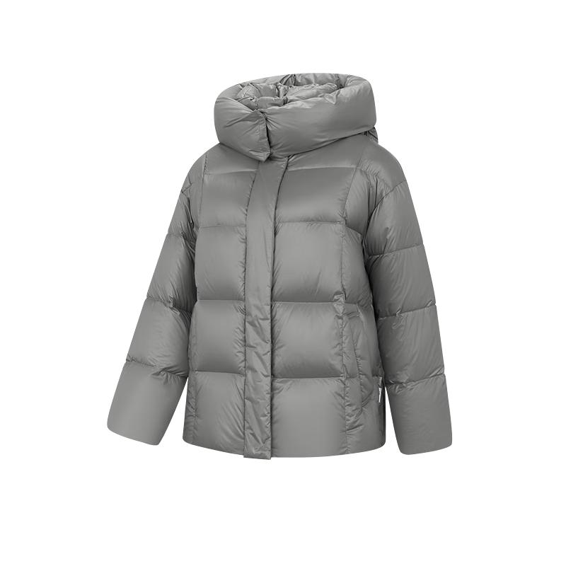 

Jordan Women s Hooded Water-Resistant Winter Down Jacket M