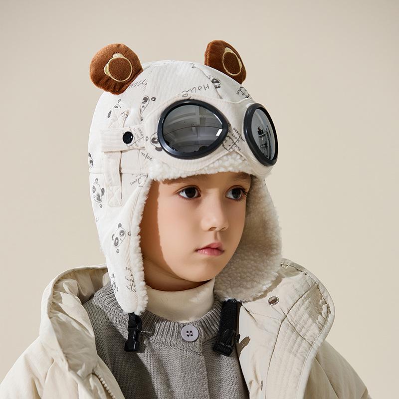 

Kids Winter Aviator Hat with Goggles, Ear Protection, and Plush Lining for Warmth and Wind Resistance. One Size білий