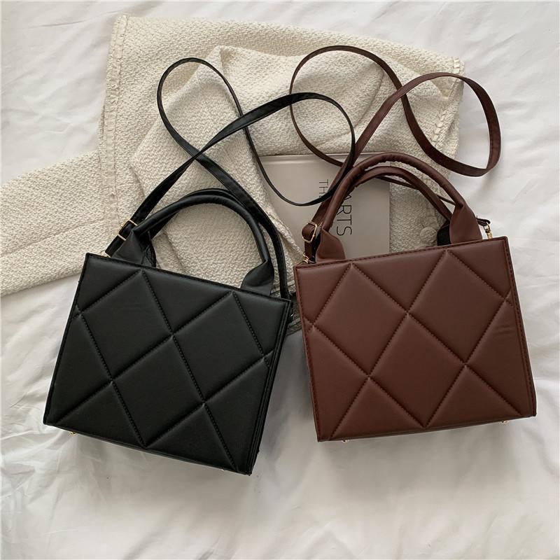 Minimalist Pu Square Tote Bag With Zipper Closure For Daily Use