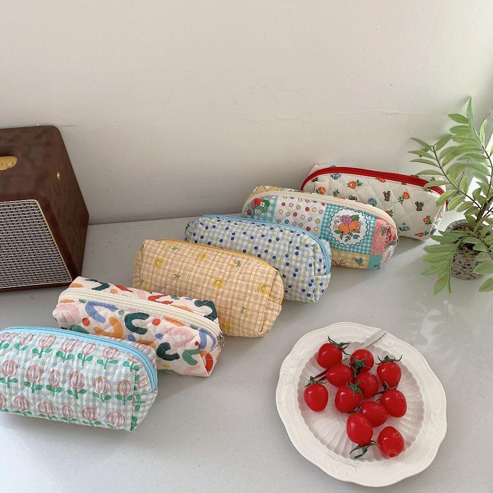 

Cartoon Pencil Case Polyester fibre Cosmetic Bag Creative Pen Bag