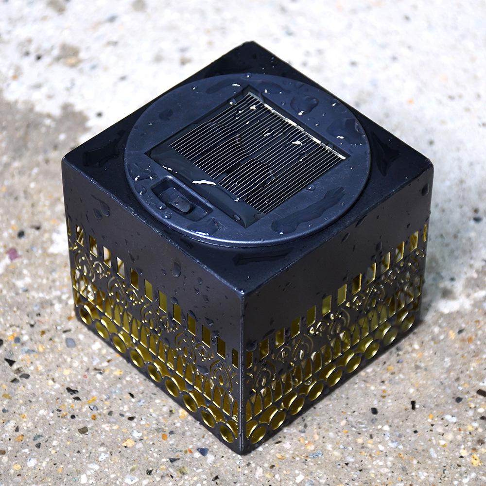 Outdoor Solar Rainproof Wrought Iron Projection Light: Garden Wall & Fence Atmosphere Lamp