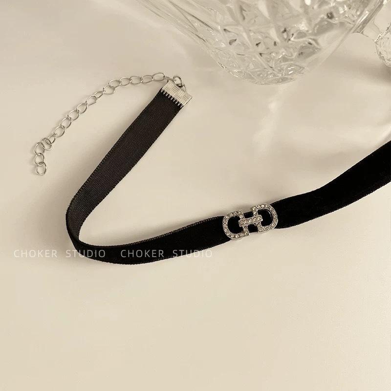 

Letter Neck Chain Women s Necklace Women s Niche Design Sense Premium Clavicle Chain Temperament Collar Necklace