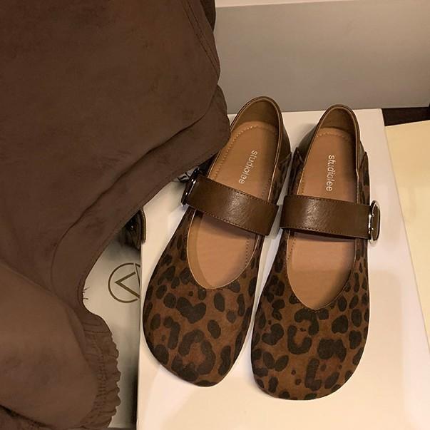 Grape mother can step on the heel with leopard print inner height increase Mary Jane single shoes women's spring and autumn models