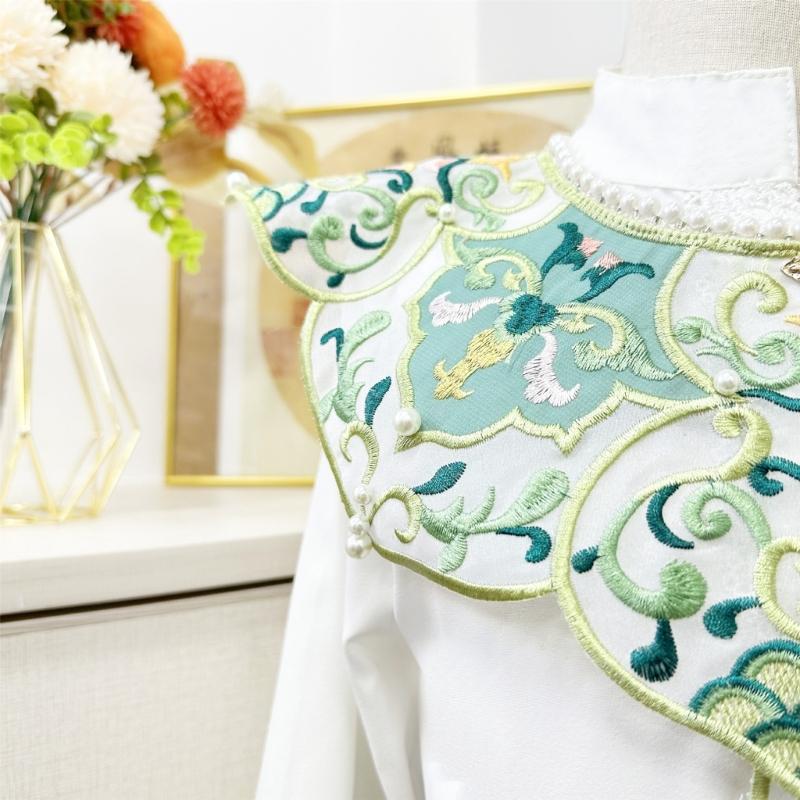 Traditional Chinese Embroidered Flower Cloud Collar with Tassels Polyester Comfortable for Cloth Accessory Cultural Wear