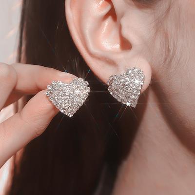 Leichter Luxus-Stil, einfache, vielseitige Strass-Liebesohrringe, weibliche Senioren, Sinn für Nischendesign, Temperament, Ohrringe, Schmuck