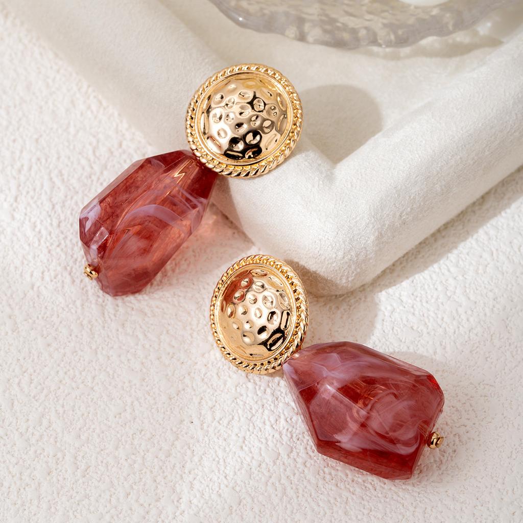 Temperament Alloy with Irregular Shape Stud Earrings, Light Luxury with Round Earrings.