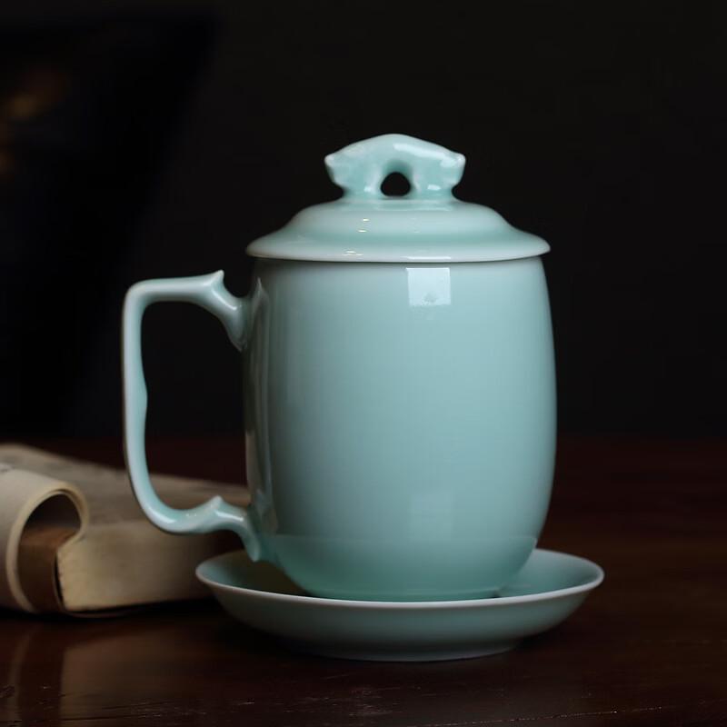 

OLOEY Ceramic Travel Mug with Lid and Base