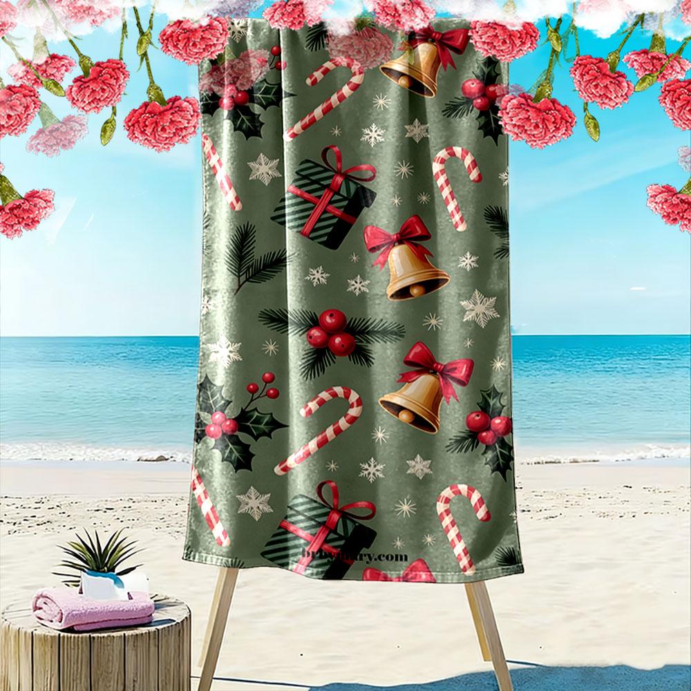 Festive holiday enchantment Print beach towel, quick drying, suitable for travel, outdoor sports, jogging, the beach and swimming, gift