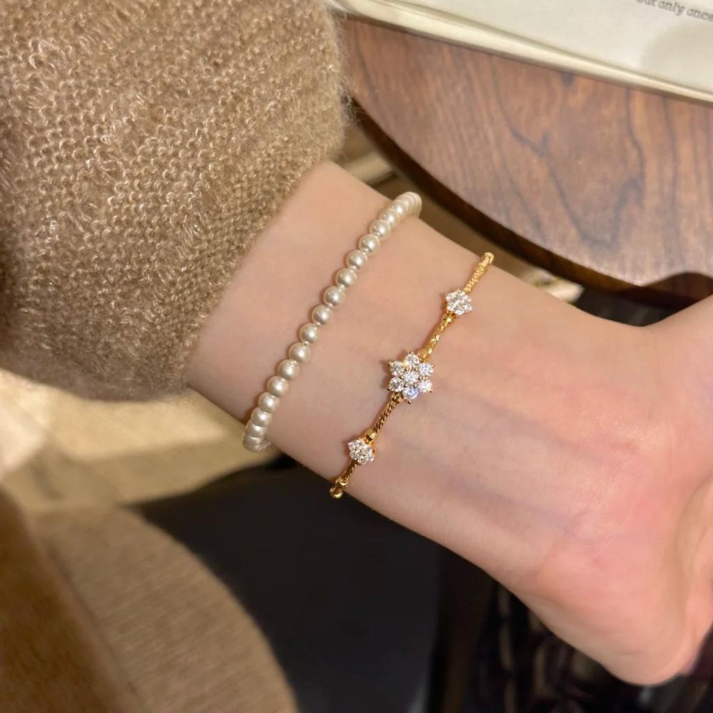 Exquisite Bracelet, Chic Stretch Flower Bracelet