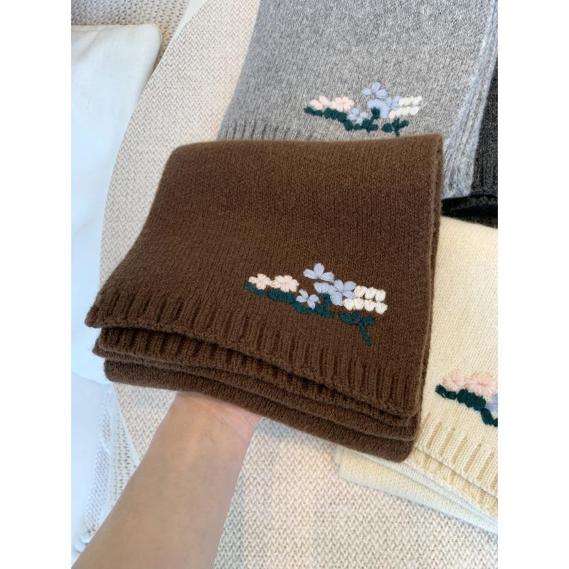

Australian All Wool Knitted Scarf Autumn and Winter New Embroidered Flower Warm Neck Scarf 160*20CM