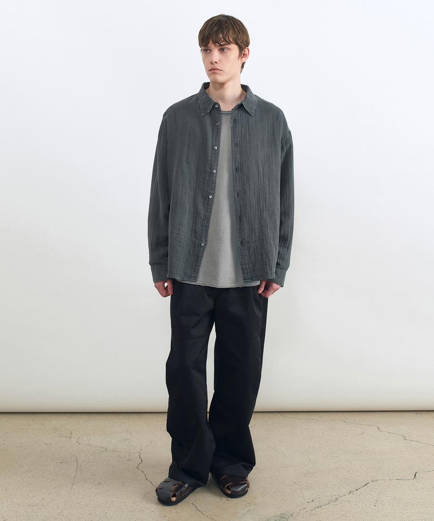 INSILENCE Curved Pleated Chino Black