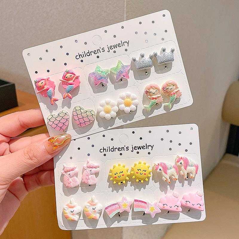 Kreskówkowe kolczyki dla dziewczynek bez przekłuwania - Słodkie, bezbolesne, letnie akcesoria na uszy dla dziecka