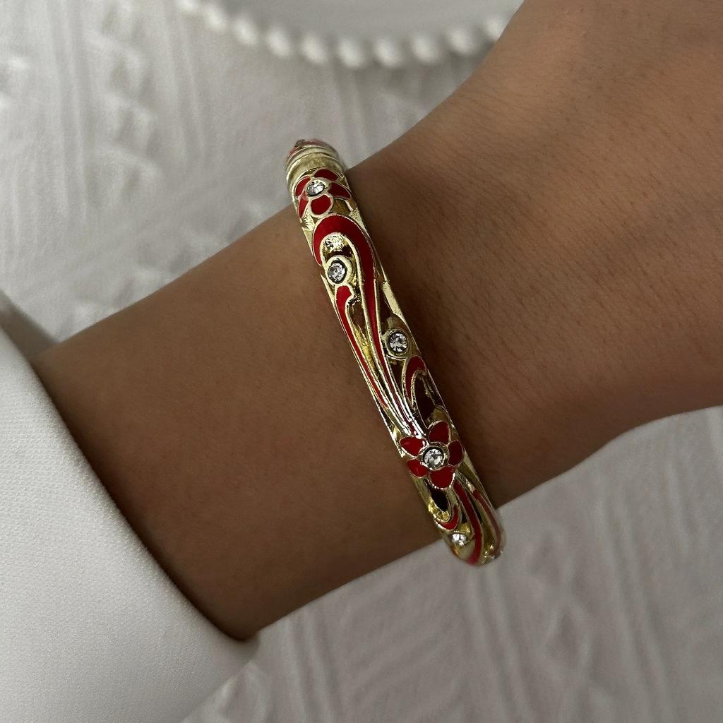 Retro New Trend Enamel Dropped Glaze Flower Texture Bracelet for Women Unique Design Evil Eye Floral Zircon Bangle Party Jewelry