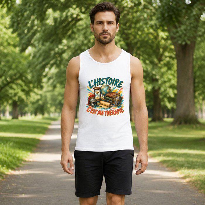 Débardeur Homme L’Histoire c’est ma thérapie | Tee Shirt Sans Manches en Coton Ringspun 150 g/m² Coupe Tubulaire Blanc Taille 5XL