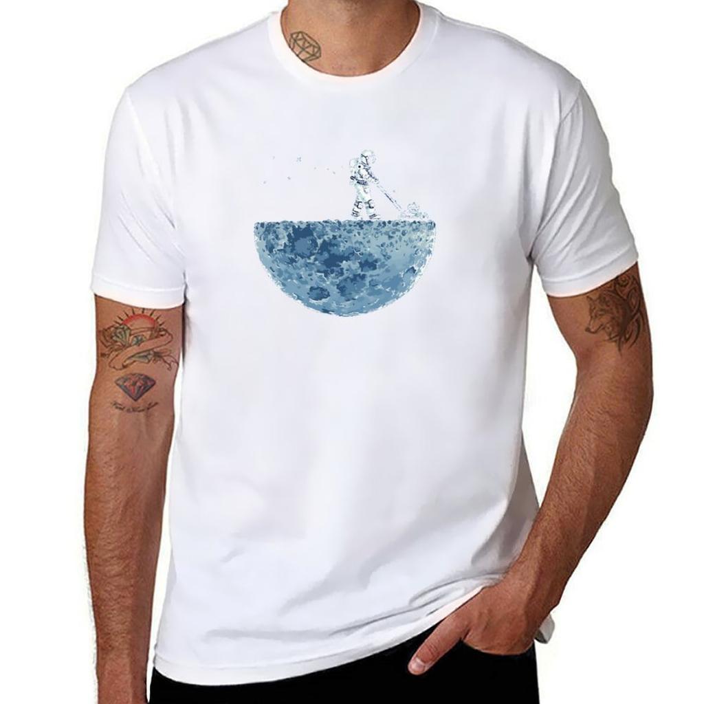 Astronaut Mowing The Moon Tshirt Holiday Lightweight Tshirt
