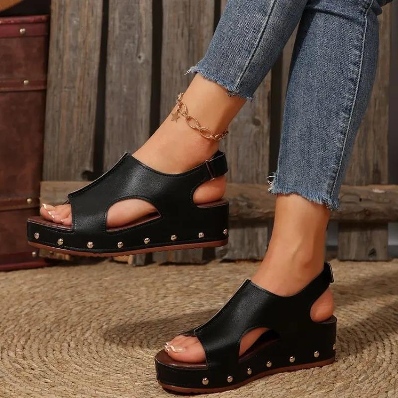 2025 New Women's Slope Heel Sandals Women's Summer New Rivet Fashion Casual Thick Bottom Sandals, Slippers