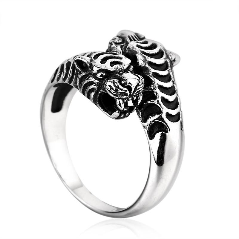 Personalized Retro Punk Animal Rings: Dragon & Eagle Claw Designs for Men