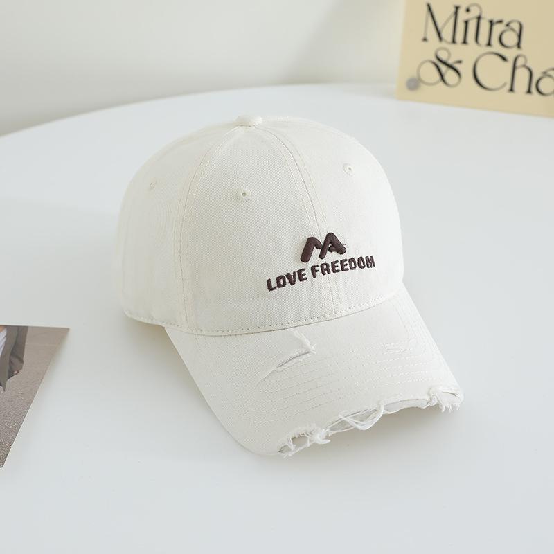 Casquette de baseball coréenne mignonne brodée grand tour de tête pour hommes et femmes même style coréen mode dessus souple casquette de baseball couple tendance