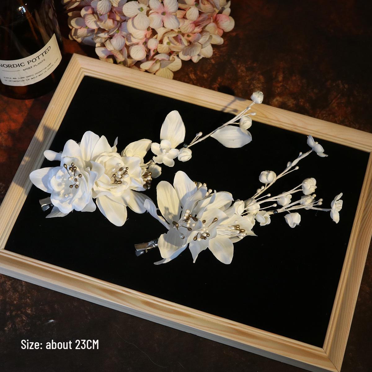 

Handmade Forest-Inspired Bridal Flower Hairpins: Elegant Korean Wedding Accessories