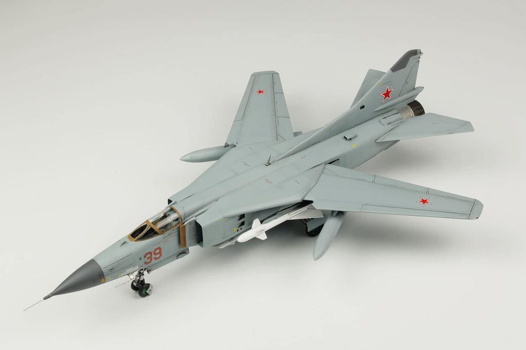 Platz/Italeri 1/48 Soviet Air Force Fighter MiG-23MF Frogger B Soviet Air Force Plastic Model TPA-19 Molded Color