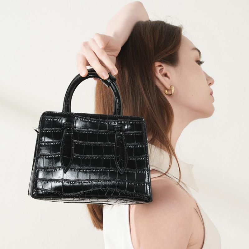 Genuine Leather Handbag New Fashionable Women's Small Square Bag French Simple Niche Popular One shoulder Crossbody Bag