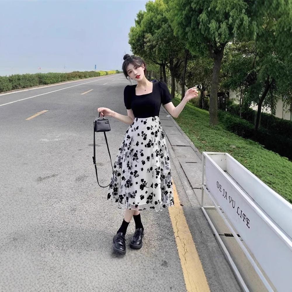 Damen Sommer 2024 Blumenmuster Faux-Zweiteiler Schlankheitskleid