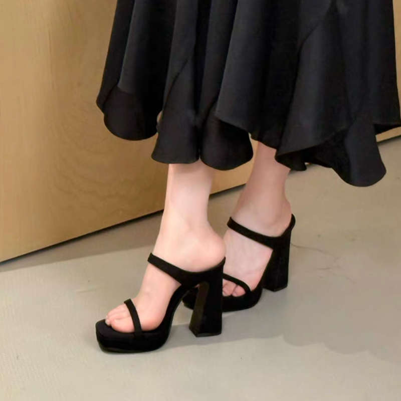 Mode Heißverkauf 2025 Luxus Damen Hausschuhe Hohe Absätze Sexy Schuhe Sommer Elegant Mode Pumps Stilettos Damen Sandalen Damenabsätze