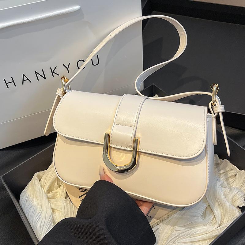 2025 new Korean version retro fashion casual commuter bag retro horseshoe buckle underarm bag single shoulder crossbody small square bag
