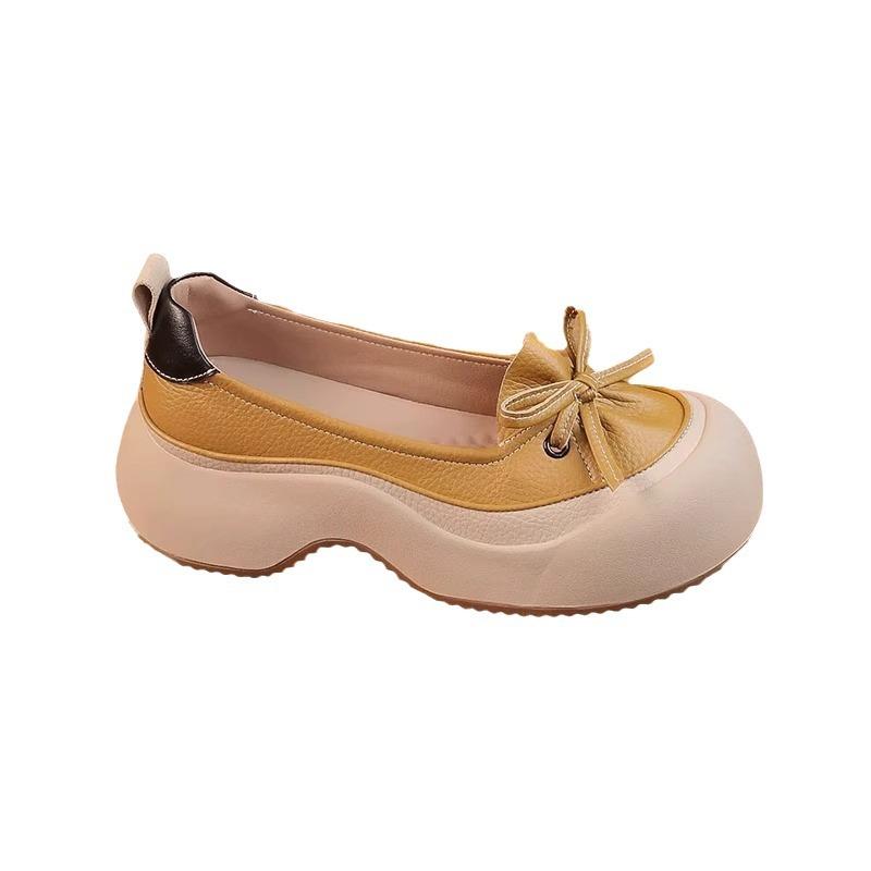 Popular retro mother women's shoes autumn 2025 new breathable loafers casual shoes women's 5cm flat single shoes