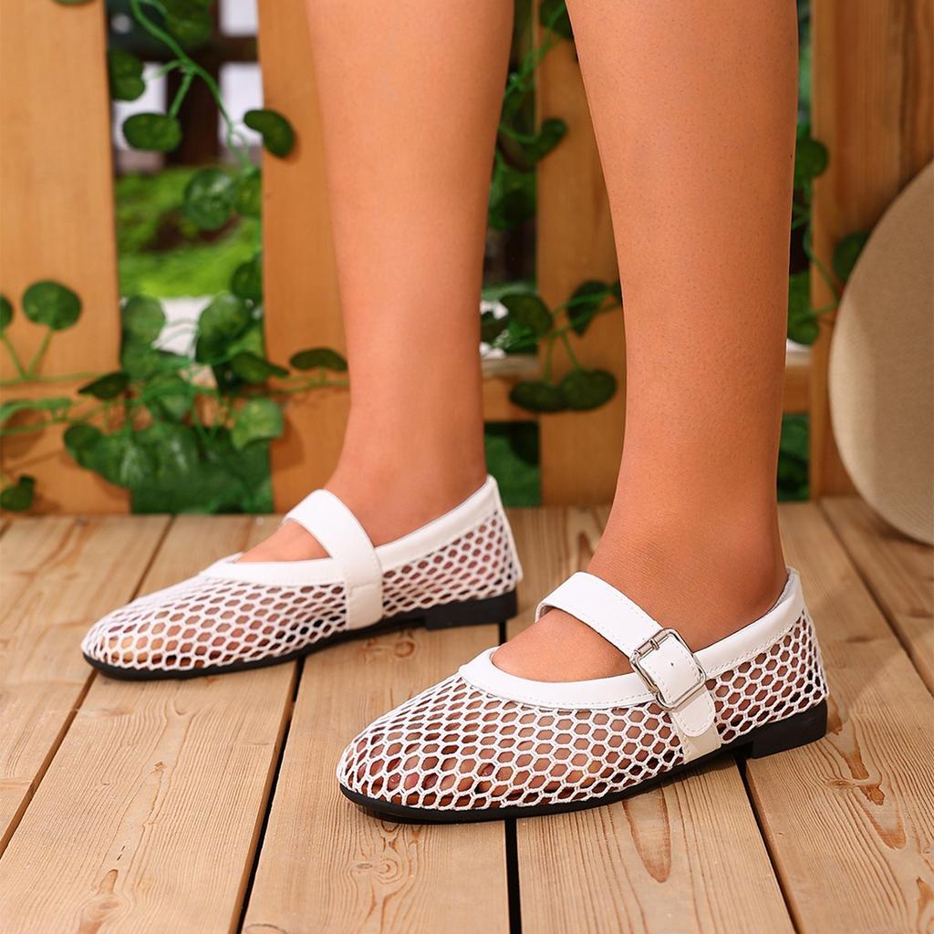 Foreign trade large size European and American fish grid hollow mesh sandals women's 24 new flat bottom one-word buckle Mary Jane shoes bag head