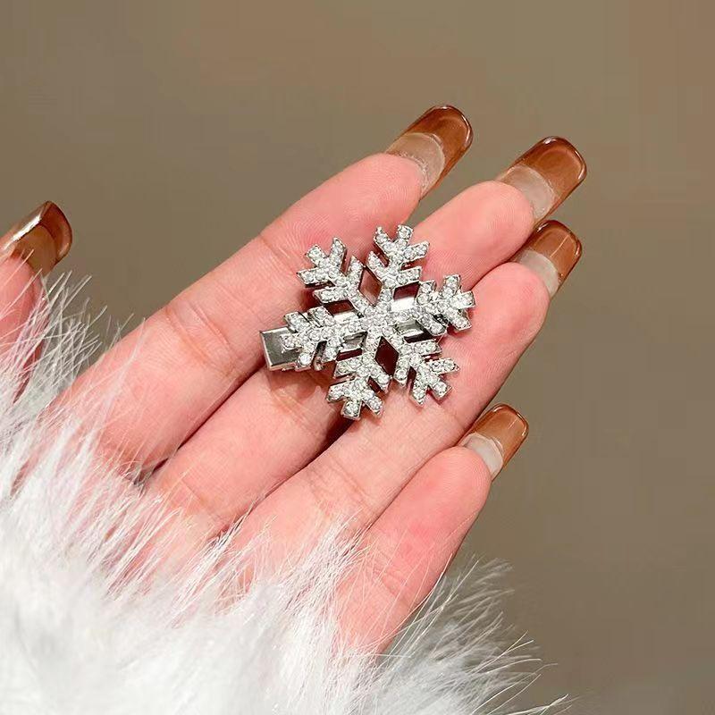 Sliver Color Snowflake Hair Clip Women Girls Sweet Bangs Side Clip Glitter Shiny Edge Hairpins Christmas Xms Headwear