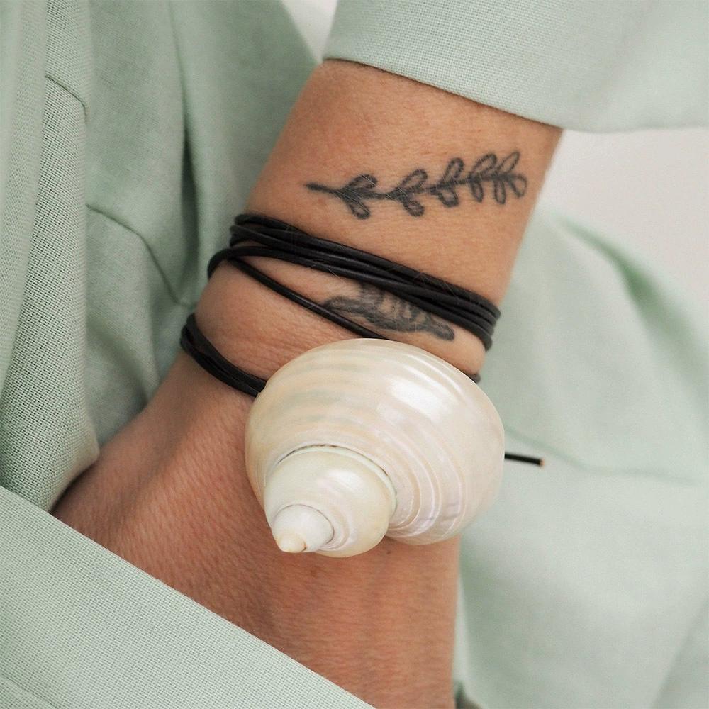 Natural Conch Shell Pendant Necklace For Women Girls Adjustable Long Sweater Chain Beach Hoilday Jewelry Fashion Accessory