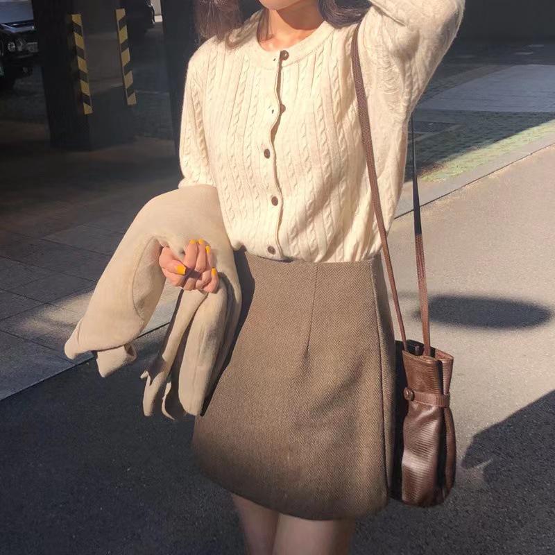 Women's Round Neck Fashion Short Knitted Wool Cardigan Sweater - Perfect with Skirts or As a Shawl-Style Outerwear