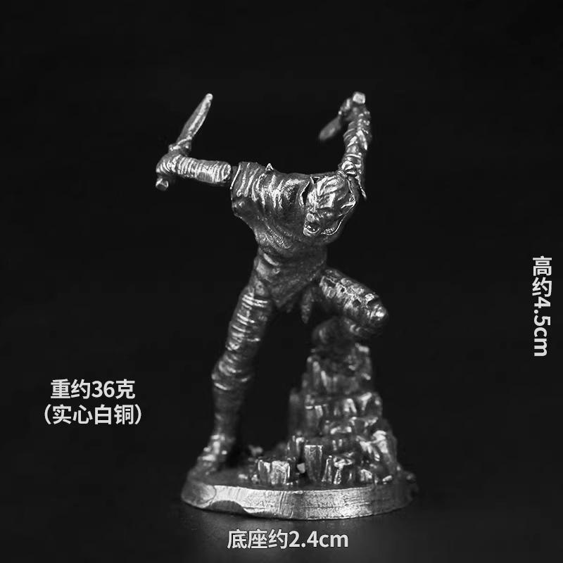 White Copper Illithid Soldier Miniature Tabletop Wargame RPG Battle Model Chess Piece Collection Decor Car Interior Decor