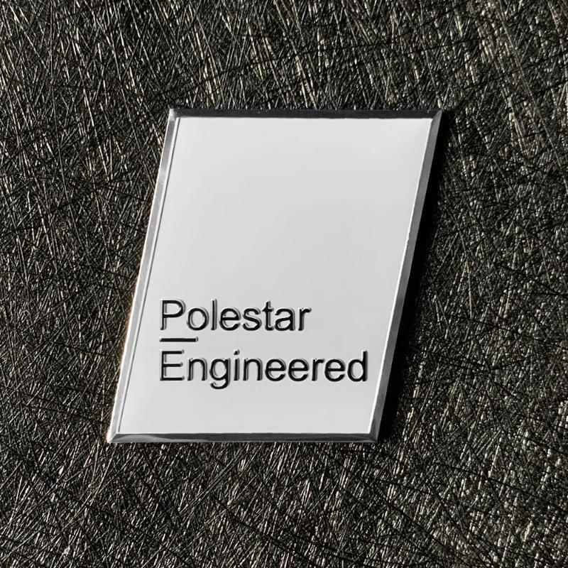 1pcs Car Accessories 3D Aluminum Logo Indoor Decoration Fender Trunk Stickers For Volvo Rdesign T6 AWD C30 C70 S40 S60 S70 S80