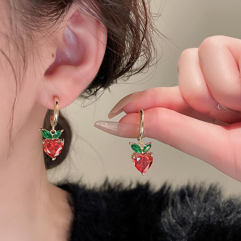 

Корейские модные серьги-капли с красным цирконом в форме сердца для женщин, свадебные украшения, подарок, темпераментные серьги