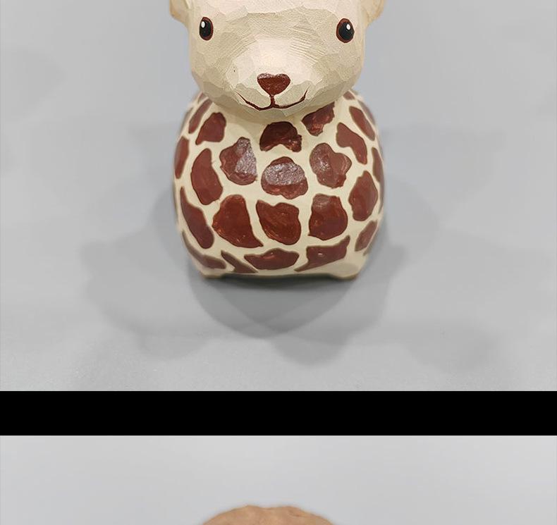 Handmade Solid Wood Carving Ornaments: Lion, Giraffe, Snow Leopard - Desktop Decoration