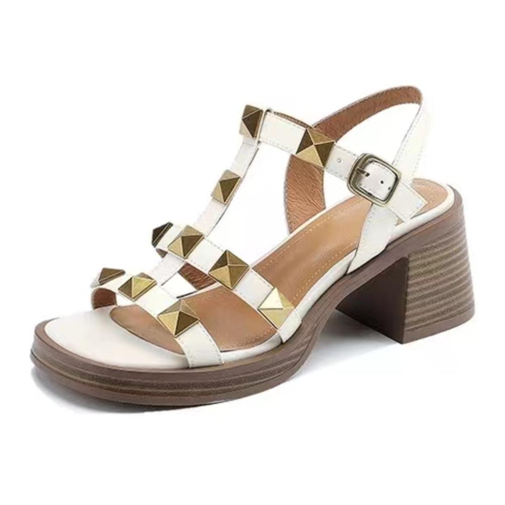 

2024 Модные летние женские босоножки на высоком каблуке с заклепками, римские босоножки на танкетке с открытым носком, повседневные женские сандалии на толстом каблуке для отдыха на природе 35 белый