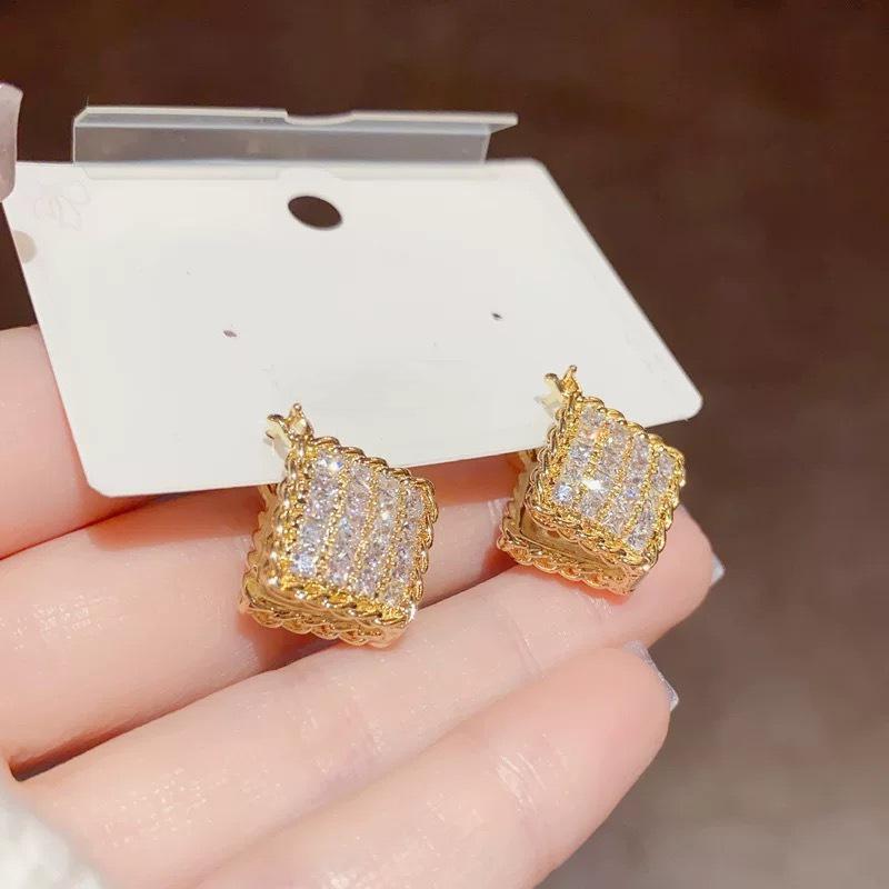 Chic Zirconia Double-Sided Rhombus Earrings - Elegant and Versatile
