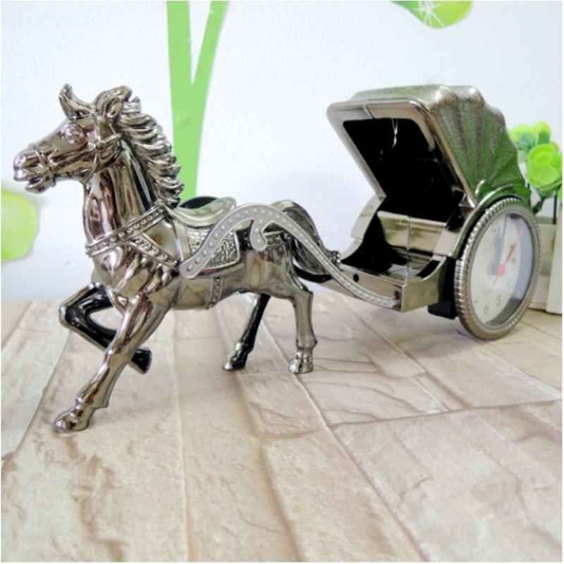 Retro Two-color Carriage Alarm Clock, Elegant Luxury Creative Gift Clock, Boutique