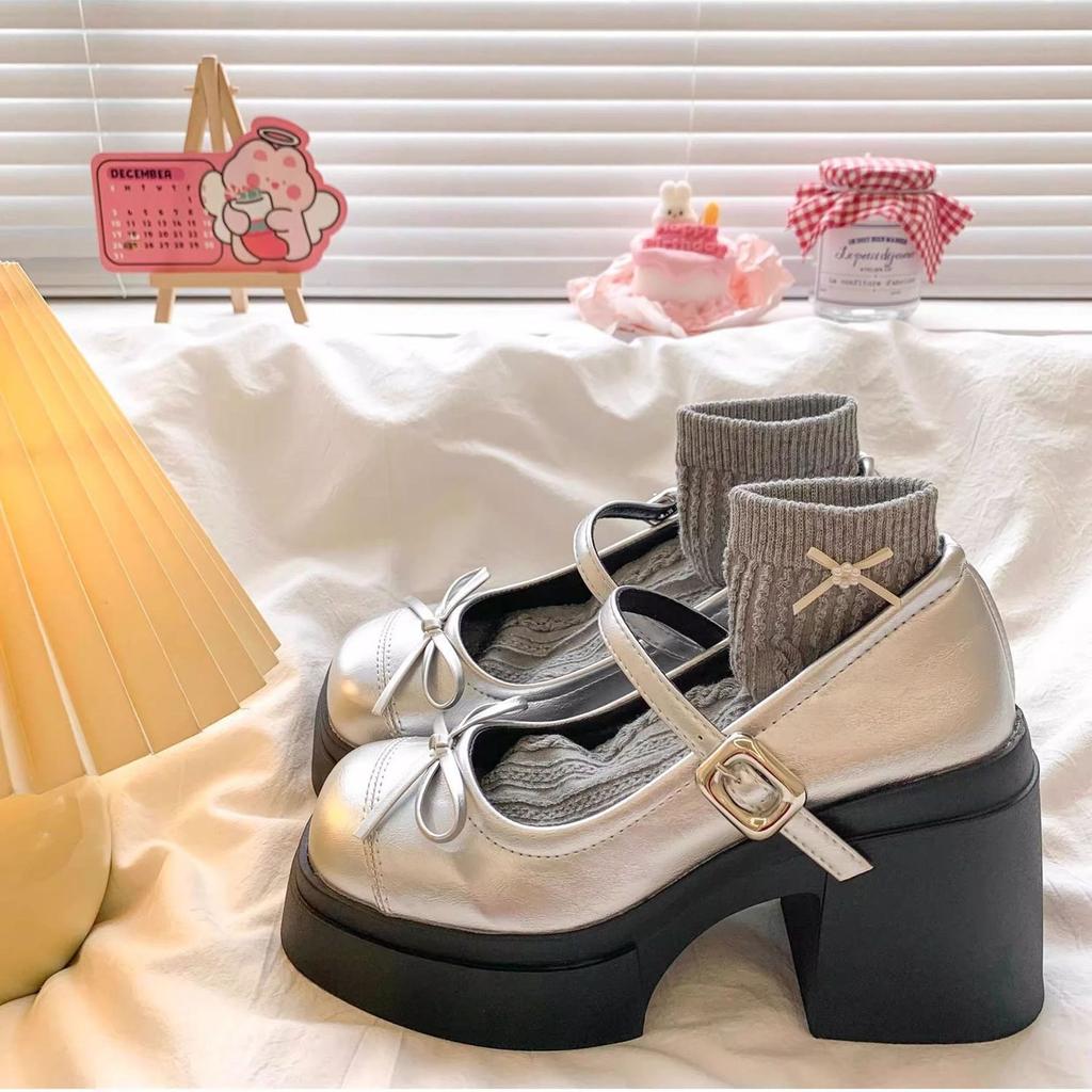 Korean version of Internet celebrity small leather shoes women's spring and autumn with skirt thick heel single shoes temperament Mary Jane shoes