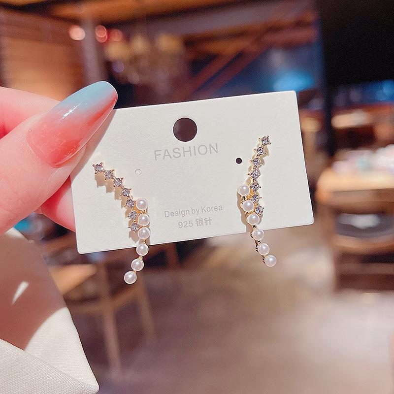 New personalized design one-word pearl diamond earrings femininity simple personalized stud earrings серебряный