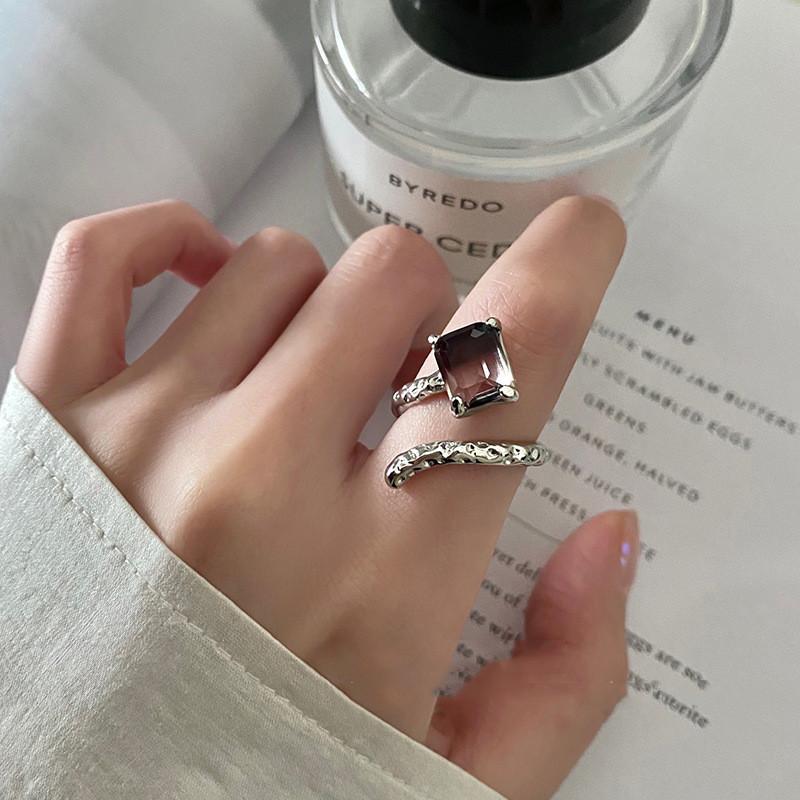 Adjustable Ring Fashionforward For Women Made From Copper With Eyecatching Black Zircon And Modern Design Geometric